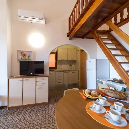 Gavila's Residenza Turistico Alberghiera 3* פורטו אזורו