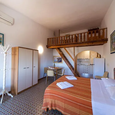 Lägenhetshotell Gavila's Residenza Turistico Alberghiera 3*