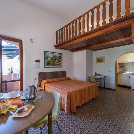Lägenhetshotell Gavila's Residenza Turistico Alberghiera Porto Azzurro