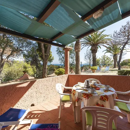 Lägenhetshotell Gavila's Residenza Turistico Alberghiera Porto Azzurro