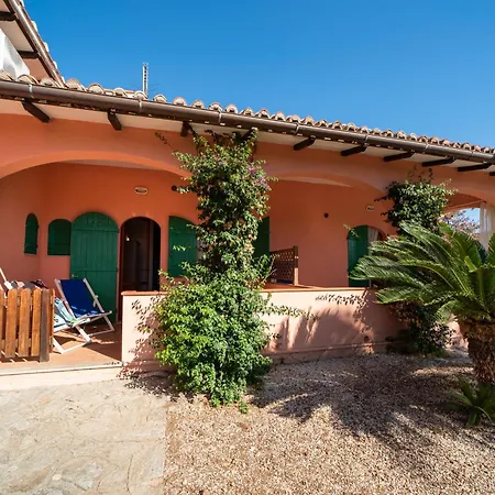 Lägenhetshotell Gavila's Residenza Turistico Alberghiera Porto Azzurro